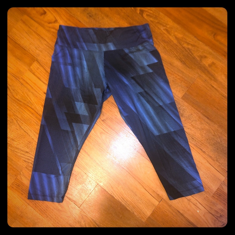 Women’s Capri Workout Leggings Sz. S